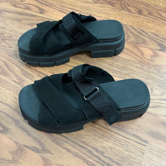 UGG Ashton Platform Slide Sandals - Picture 3 of 6